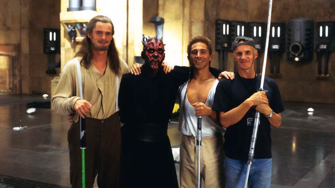 Das Stuntteam von Star Wars: Episode I mit Stuntkoordinator Nick Gillard.